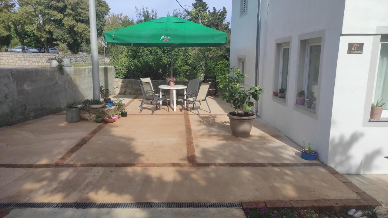 Apartment Loparina Nerezine Exterior foto